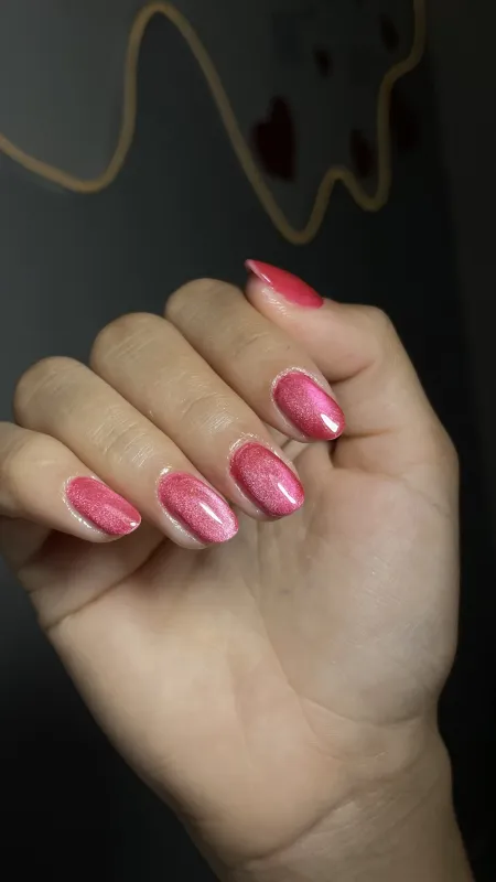 Banho de gel em unhas naturais