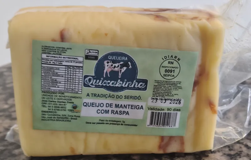 Queijo de manteiga com raspa