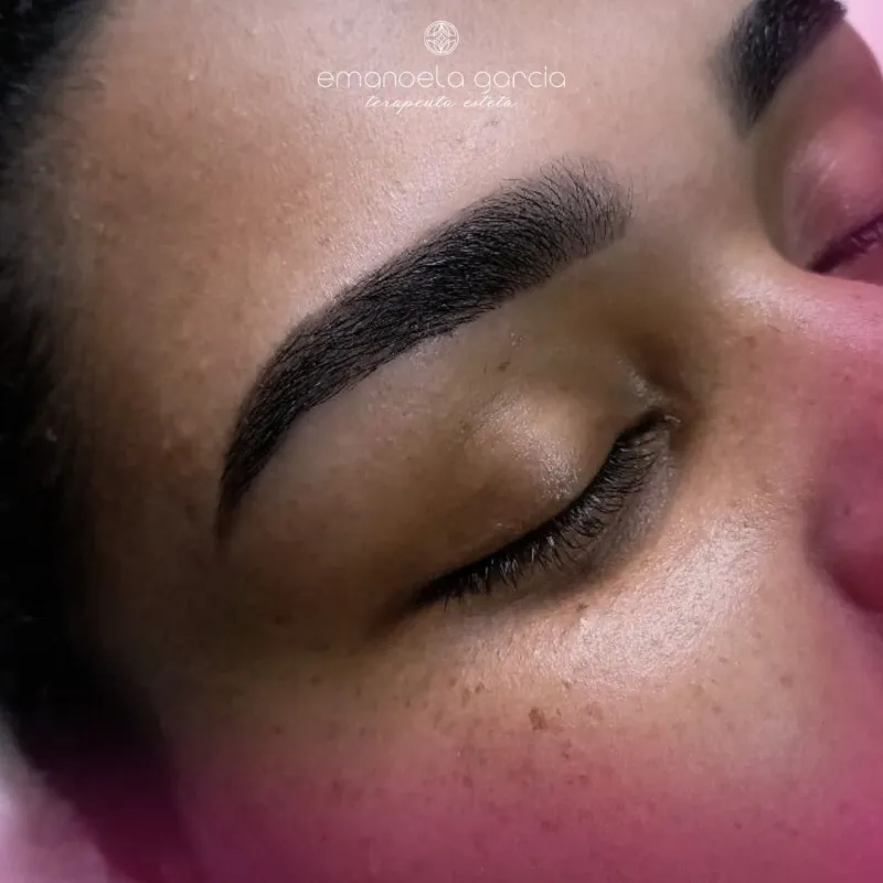 Design de Sobrancelha